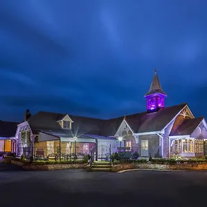 4* Hotel Treacys Oakwood Hotel,